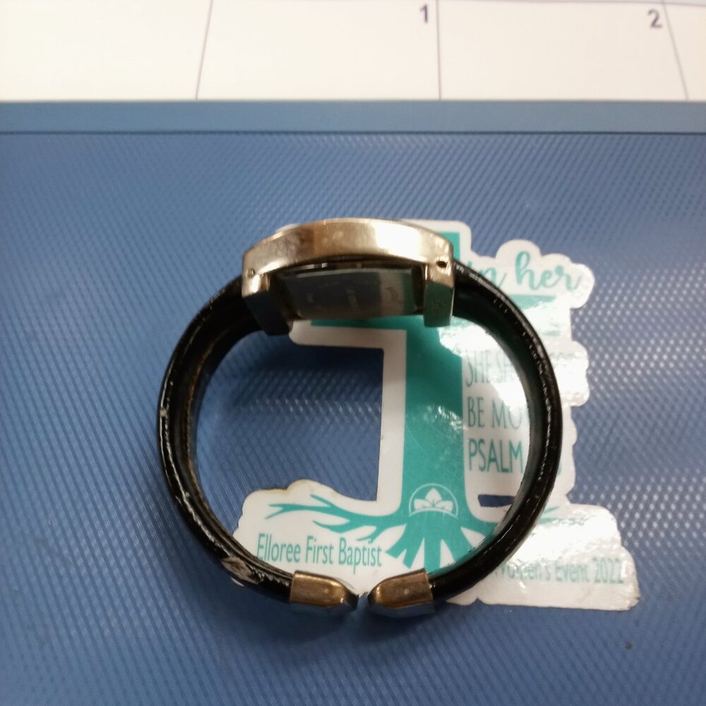 Ladies Watch - Picture 2 of 2